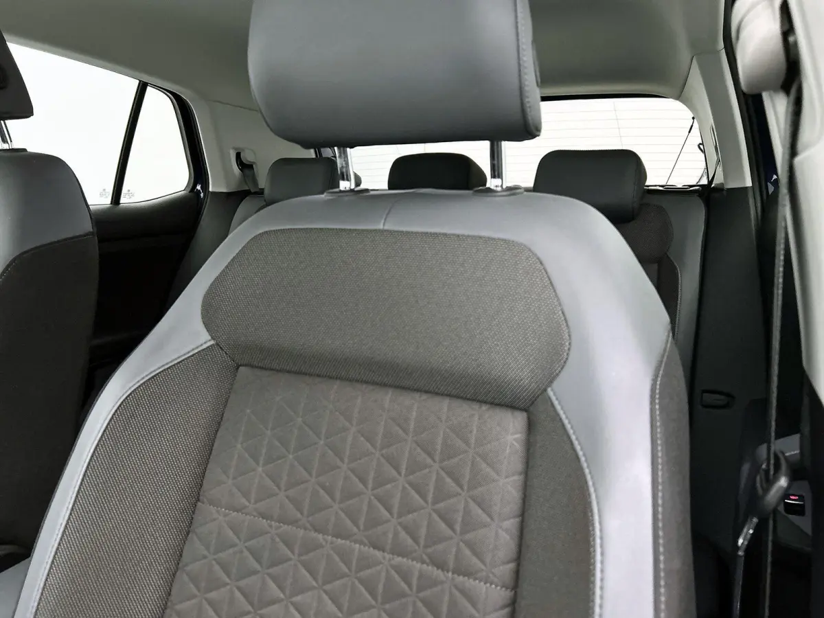 1.0 TSI Style | Automaat  |Navigatie | Camera | Parkeersensoren | All-season banden |