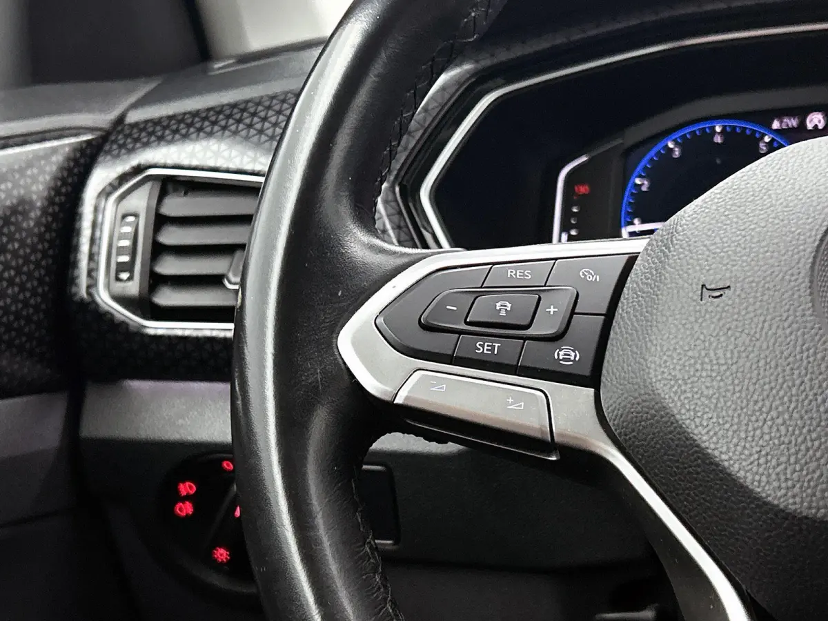 1.0 TSI Style | Automaat  |Navigatie | Camera | Parkeersensoren | All-season banden |