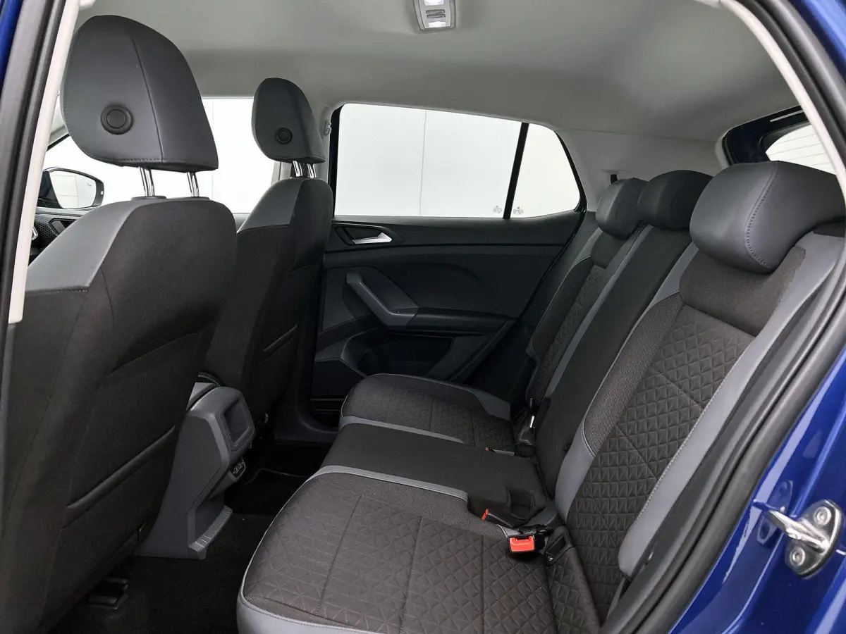 1.0 TSI Style | Automaat  |Navigatie | Camera | Parkeersensoren | All-season banden |