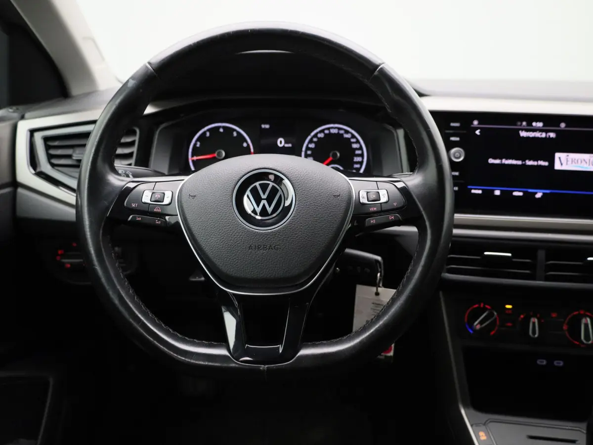 1.0 TSI R-Line Edition | 95 PK | Carplay / Android Auto | Airco | Parkeersensoren | Parkeercamera |