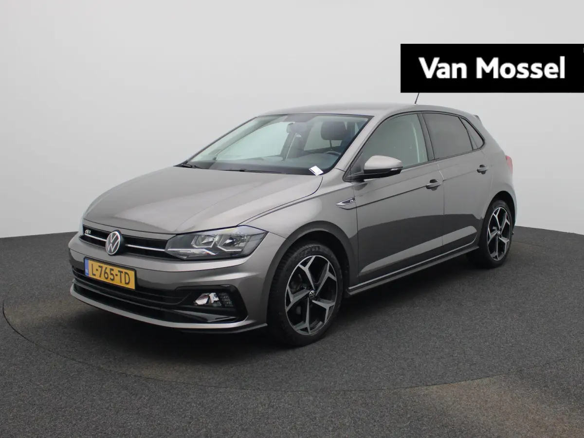 1.0 TSI R-Line Edition | 95 PK | Carplay / Android Auto | Airco | Parkeersensoren | Parkeercamera |