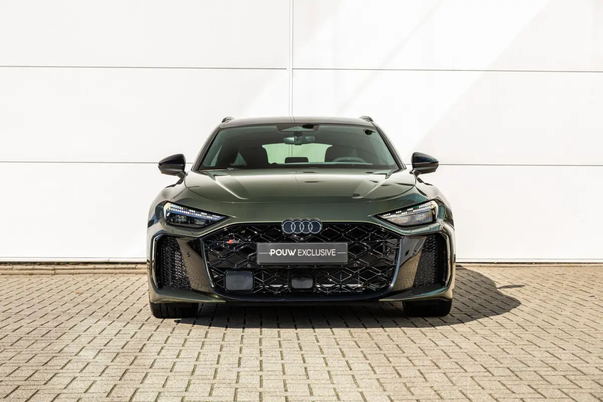 RS 5 Avant 2.9 e-hybrid 639pk quattro | Panoramadak | Audi Sportpakket | HUD | Carbon decorinleg | B&O incl. hoofdsteun