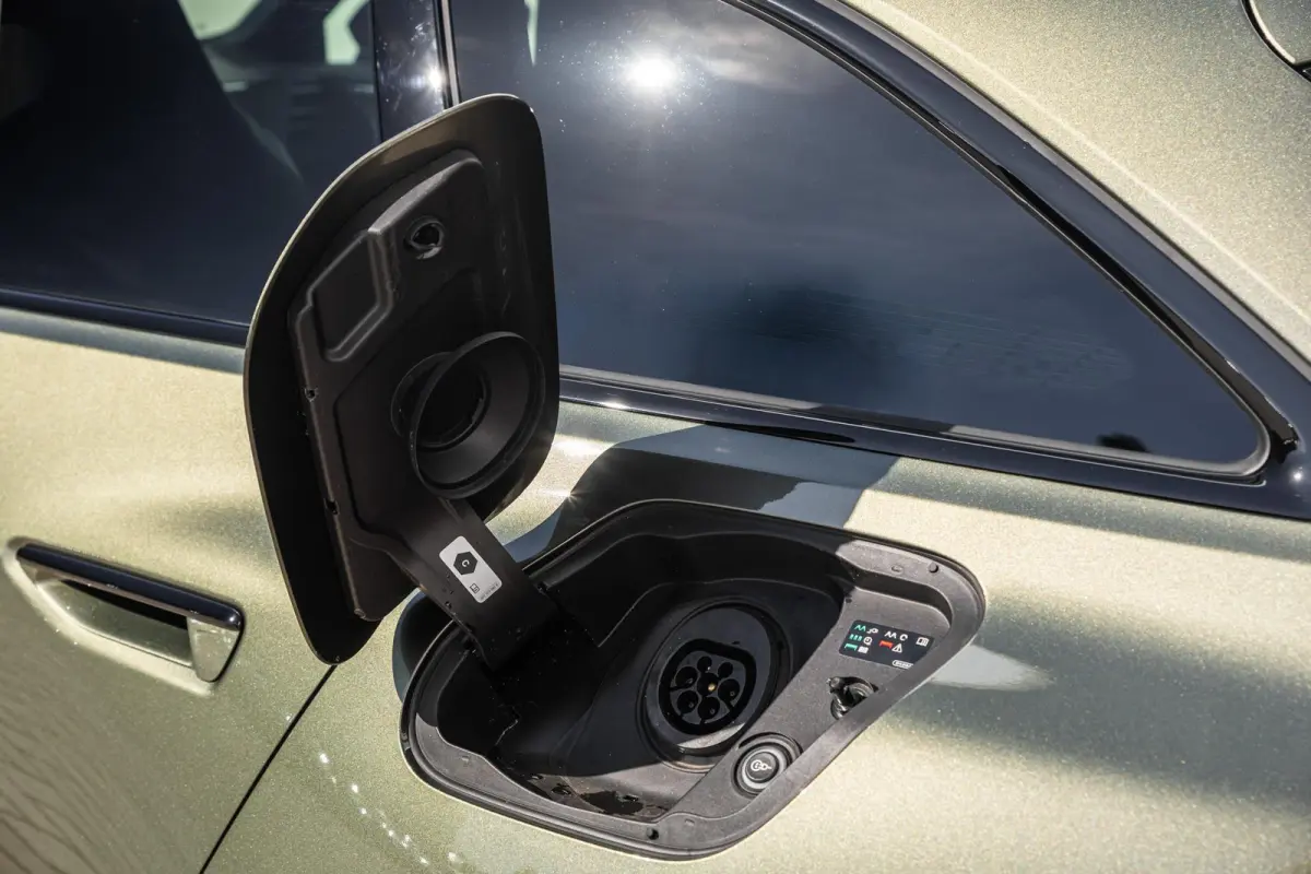 RS 5 Avant 2.9 e-hybrid 639pk quattro | Panoramadak | Audi Sportpakket | HUD | Carbon decorinleg | B&O incl. hoofdsteun