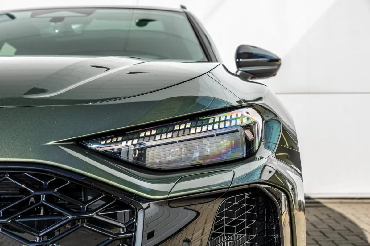RS 5 Avant 2.9 e-hybrid 639pk quattro | Panoramadak | Audi Sportpakket | HUD | Carbon decorinleg | B&O incl. hoofdsteun