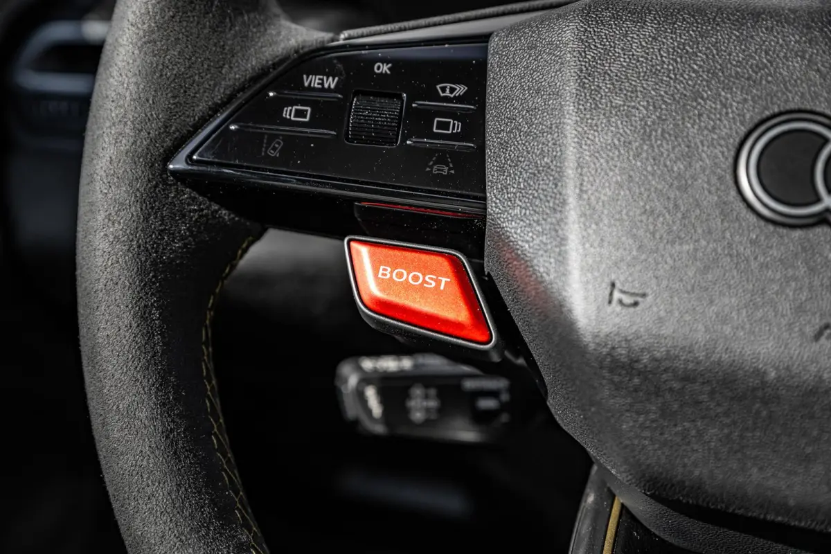 RS 5 Avant 2.9 e-hybrid 639pk quattro | Panoramadak | Audi Sportpakket | HUD | Carbon decorinleg | B&O incl. hoofdsteun