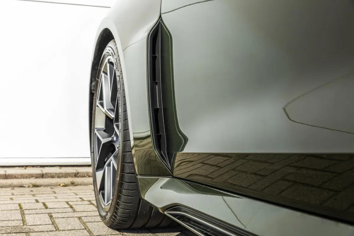 RS 5 Avant 2.9 e-hybrid 639pk quattro | Panoramadak | Audi Sportpakket | HUD | Carbon decorinleg | B&O incl. hoofdsteun