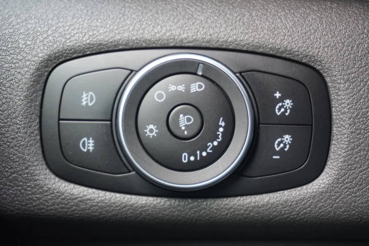 2.0 TDCI 130PK Automaat EURO 6 - Airco - Cruise - PDC - €19.950,- Excl.