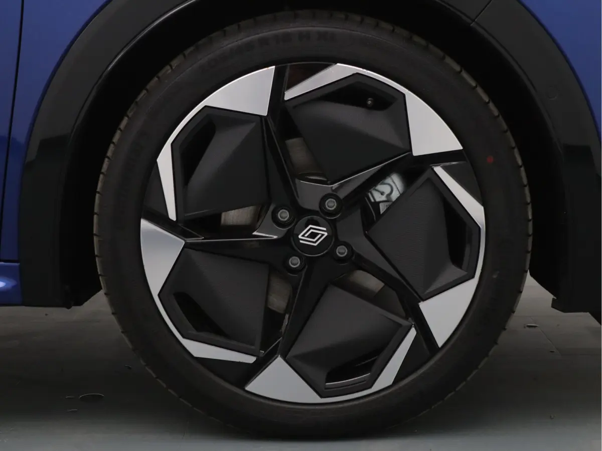 1.8 Hybrid 160 techno 360° Camera | Adapt. Cruise | Parkeersens. v+a | 18" velgen