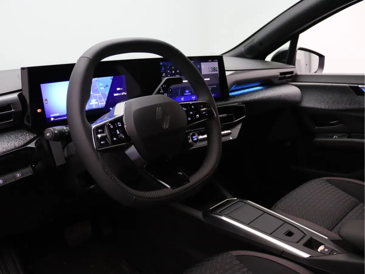 1.8 Hybrid 160 techno 360° Camera | Adapt. Cruise | Parkeersens. v+a | 18" velgen