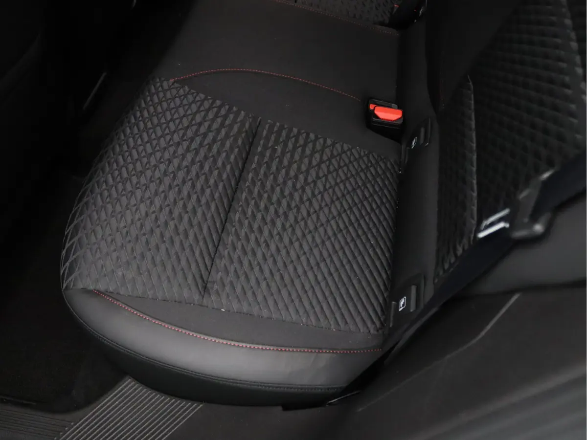 1.8 Hybrid 160 techno 360° Camera | Adapt. Cruise | Parkeersens. v+a | 18" velgen