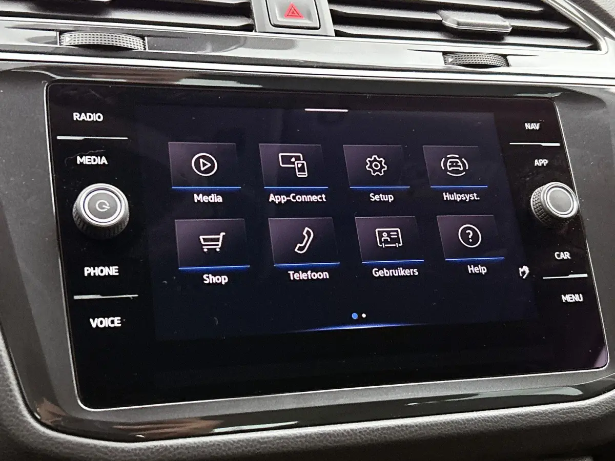 1.5 TSI Life Business 150 PK | Automaat | Navigatie | Trekhaak | Parkeersensoren | Stoelverwarming | Stuurverwarming | Adaptive Cruise Control | Apple Carplay | Android Auto | Climatronic |