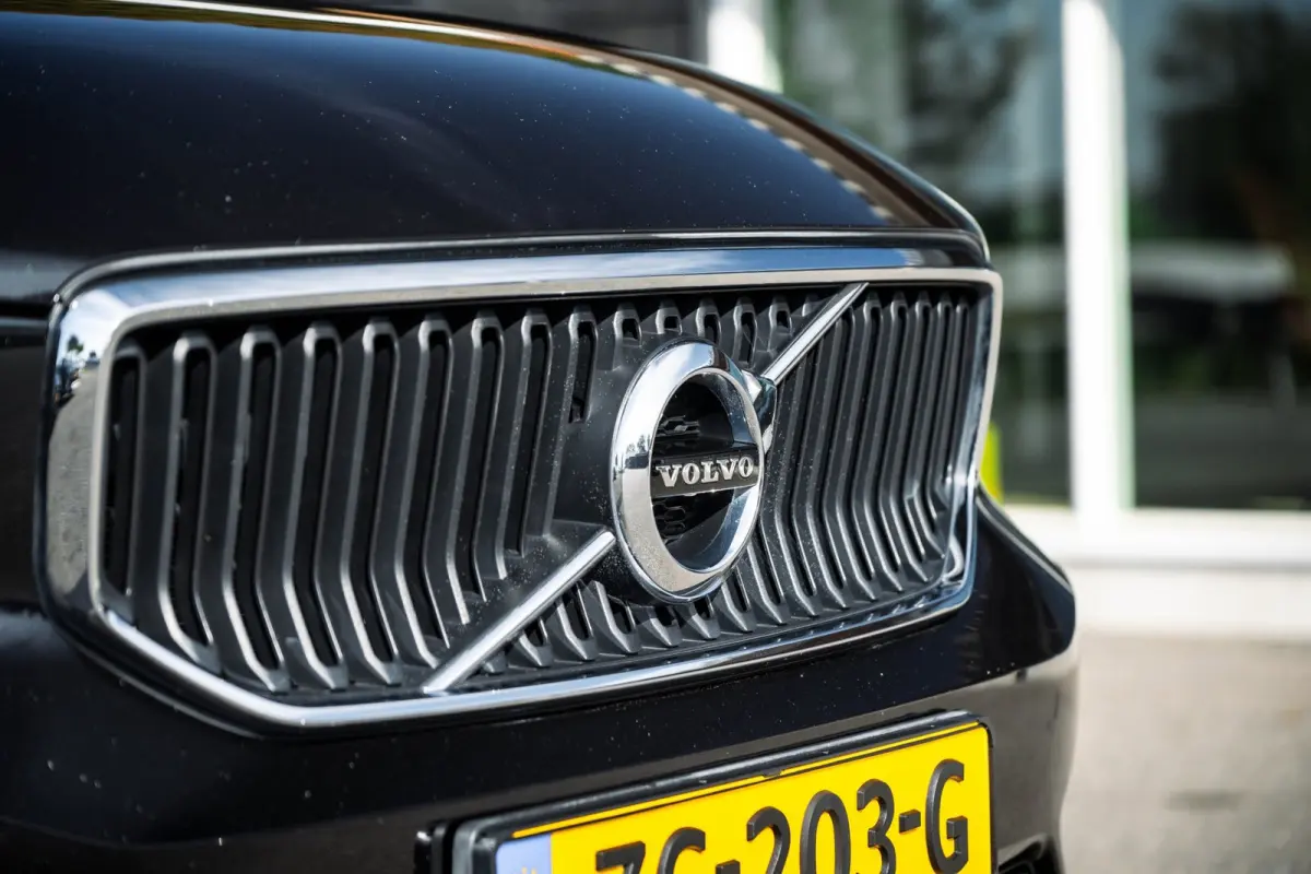 2.0 T4 Momentum Pro I Camera I apple android I zeer netjes I trekhaak I