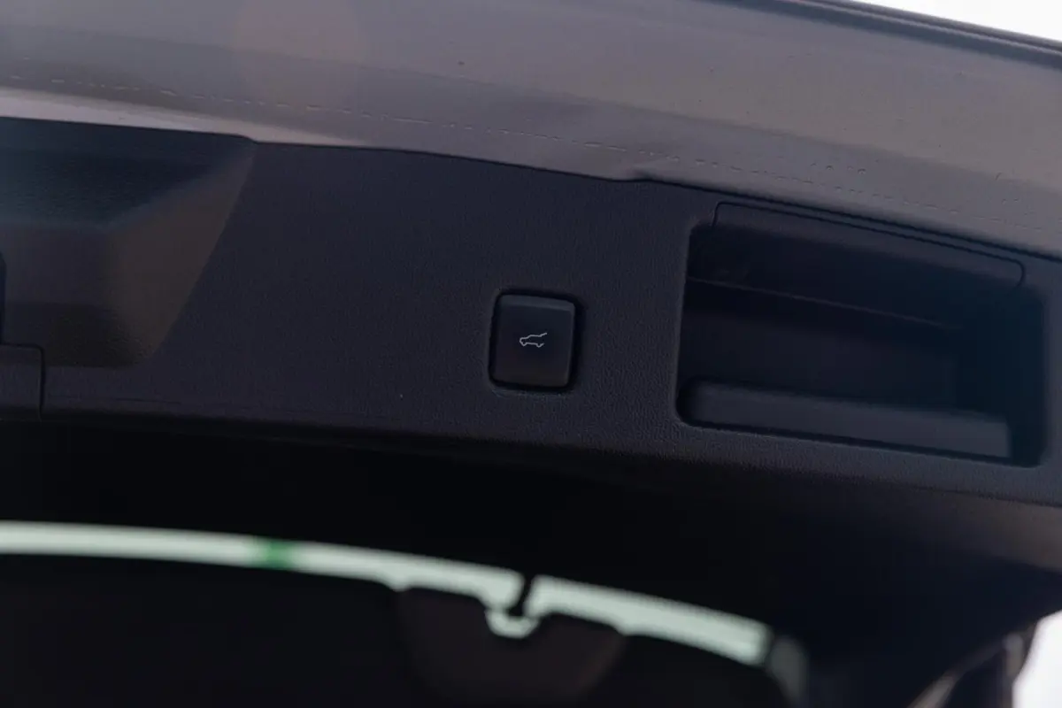 2.5 PHEV ST-Line X PANO TREKHAAK ADAPTIVE CRUISE CAMERA STUURVERWARMING B&O