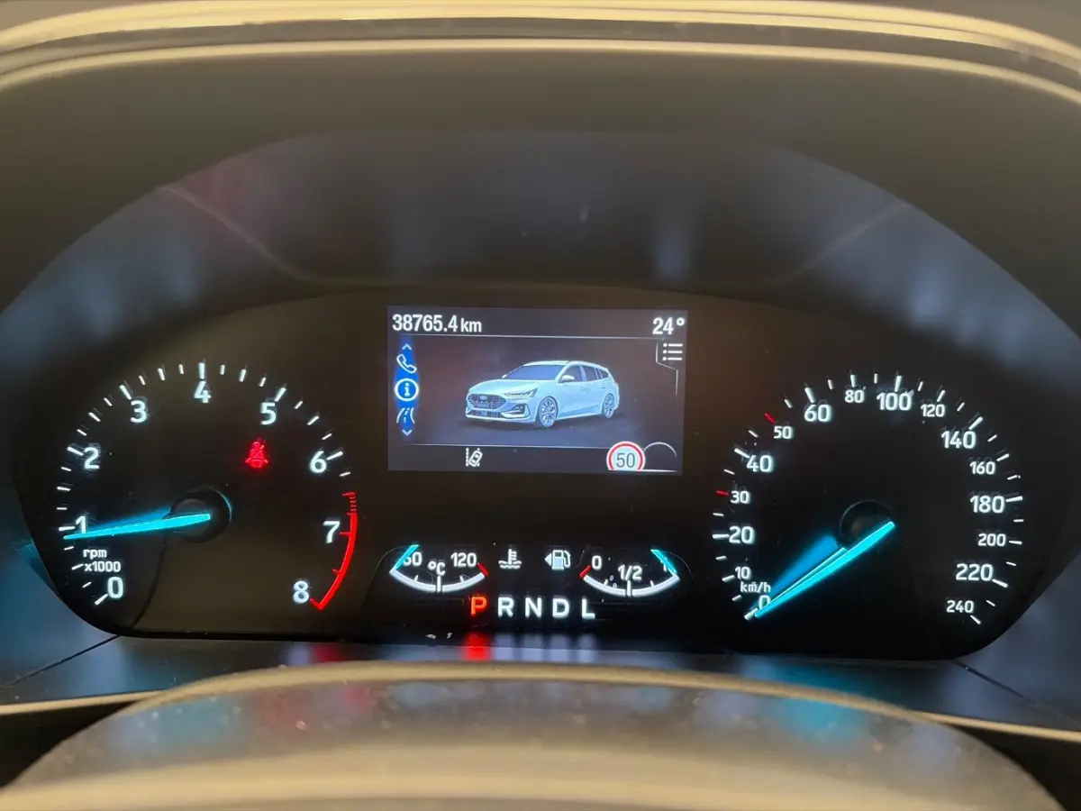 1.0 EcoBoost Hybrid ST Line 155pk | Afn. Trekhaak | Adaptive Cruise | Dodehoek Detectie | Winterpack