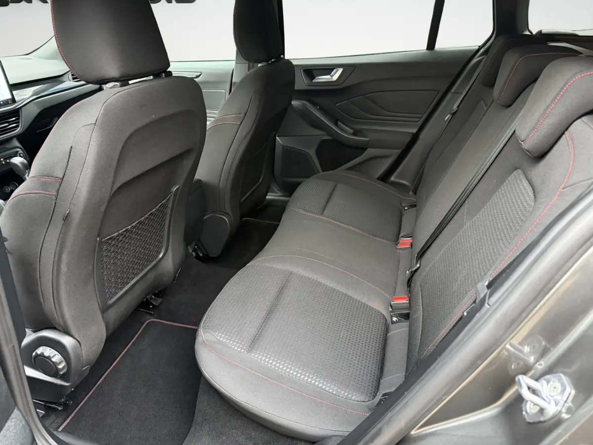1.0 EcoBoost Hybrid ST Line 155pk | Afn. Trekhaak | Adaptive Cruise | Dodehoek Detectie | Winterpack