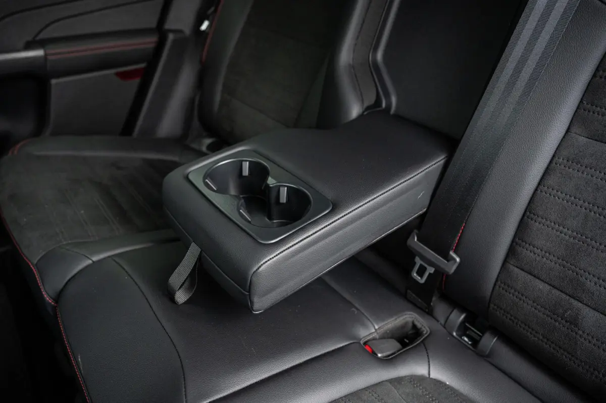 2.5 PHEV ST-Line X PANO TREKHAAK ADAPTIVE CRUISE HEAD UP CAMERA STUURVERWARMING B&O