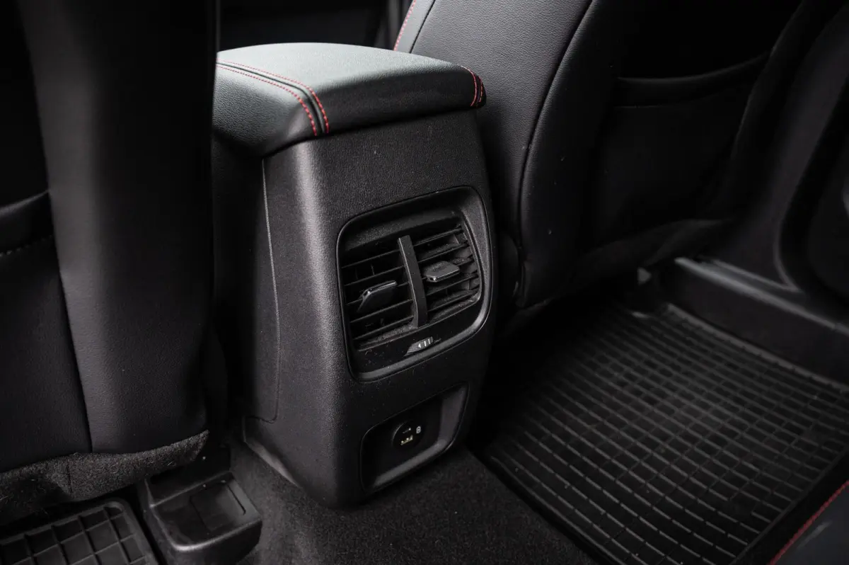 2.5 PHEV ST-Line X PANO TREKHAAK ADAPTIVE CRUISE HEAD UP CAMERA STUURVERWARMING B&O