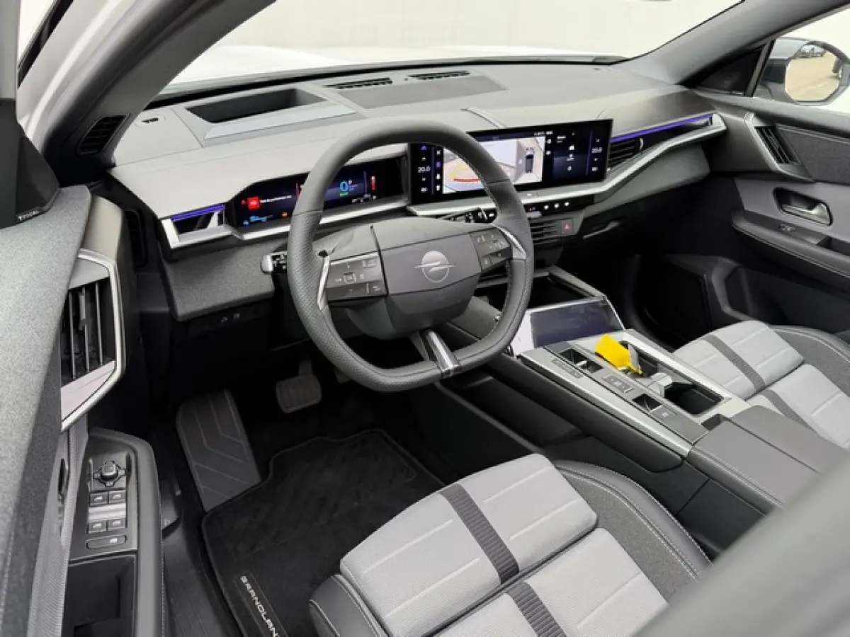 1.6 Turbo Plug-in-Hybrid GS Full-Options-Demo met 8 jaar Garantie!