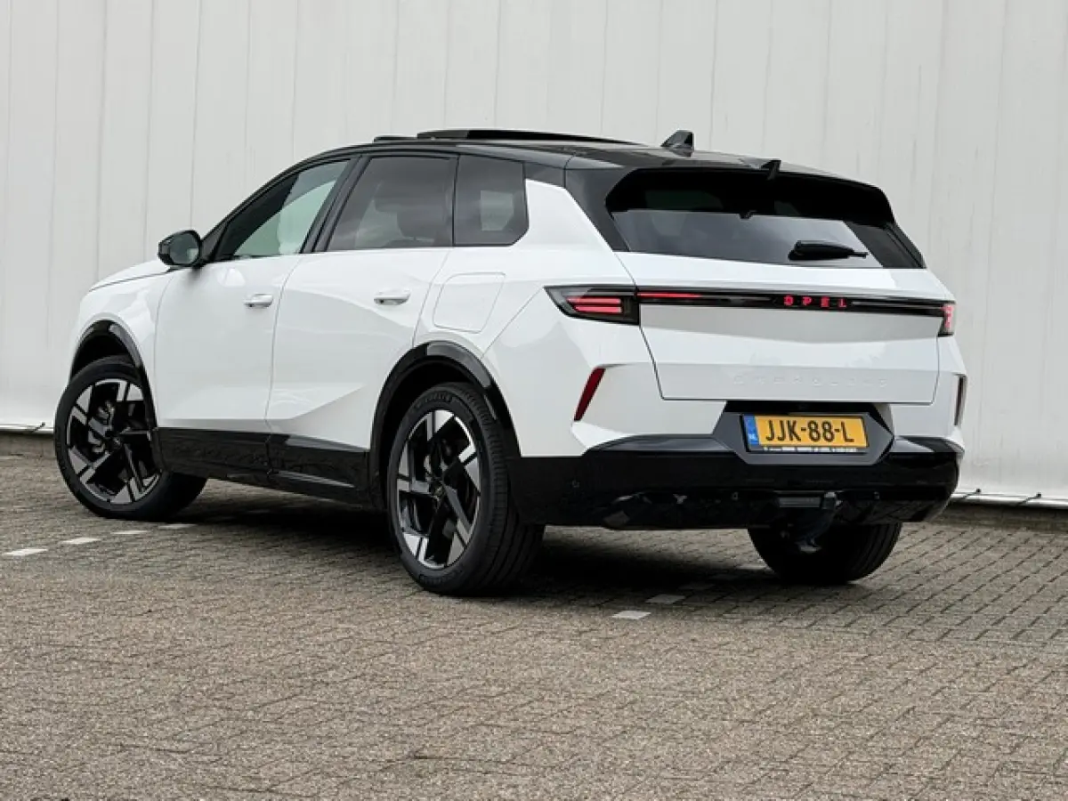 1.6 Turbo Plug-in-Hybrid GS Full-Options-Demo met 8 jaar Garantie!