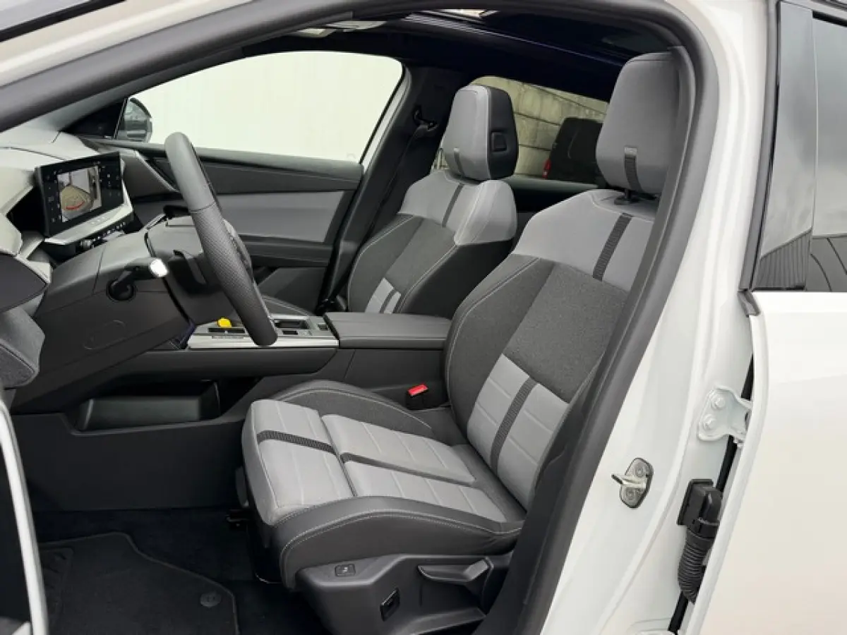 1.6 Turbo Plug-in-Hybrid GS Full-Options-Demo met 8 jaar Garantie!