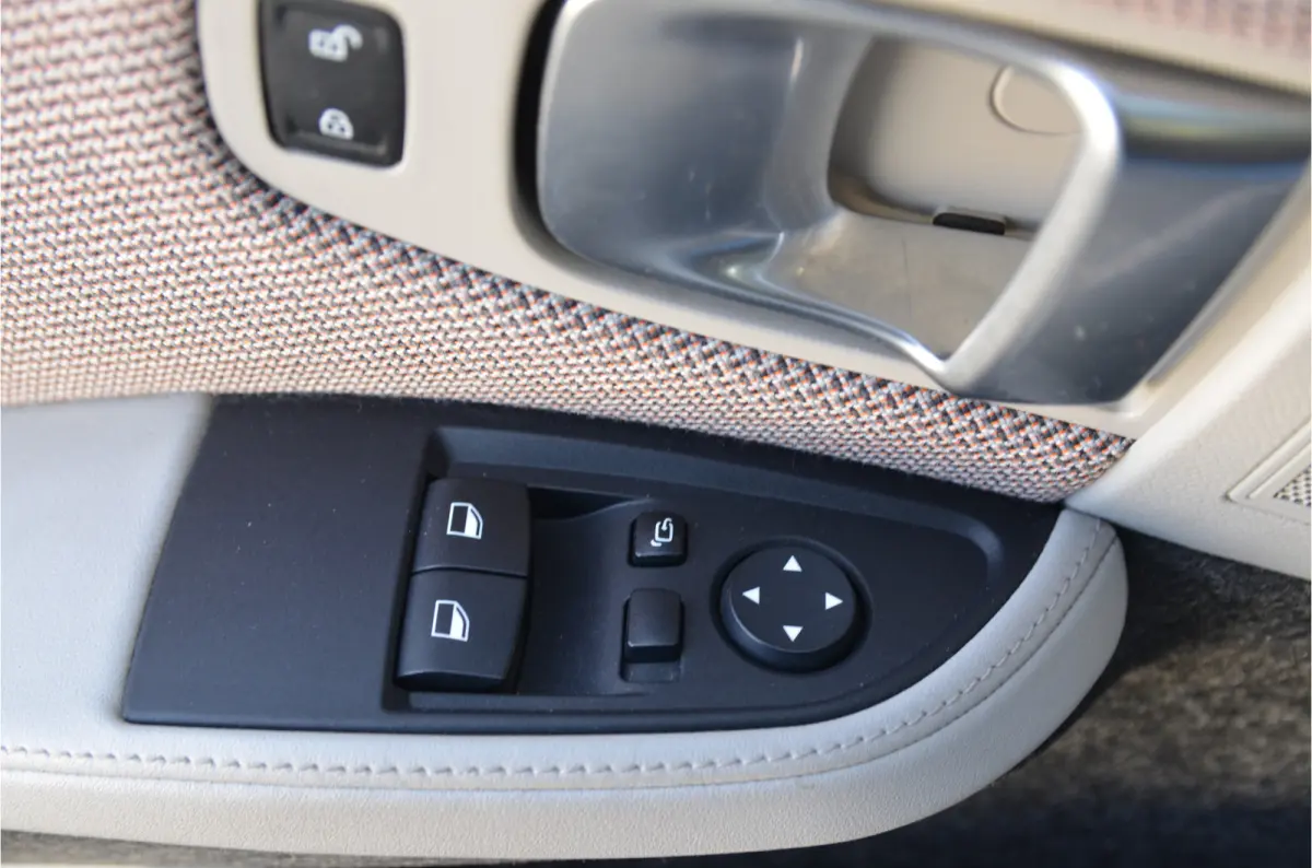 S 120Ah 42 kWh Warmtepomp, AppleCarplay