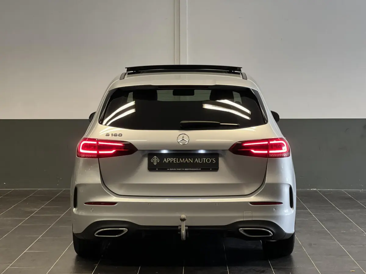 180 AMG Night|Memory|Trekhaak|Dodehoek|Sfeer|Pano|Camera|