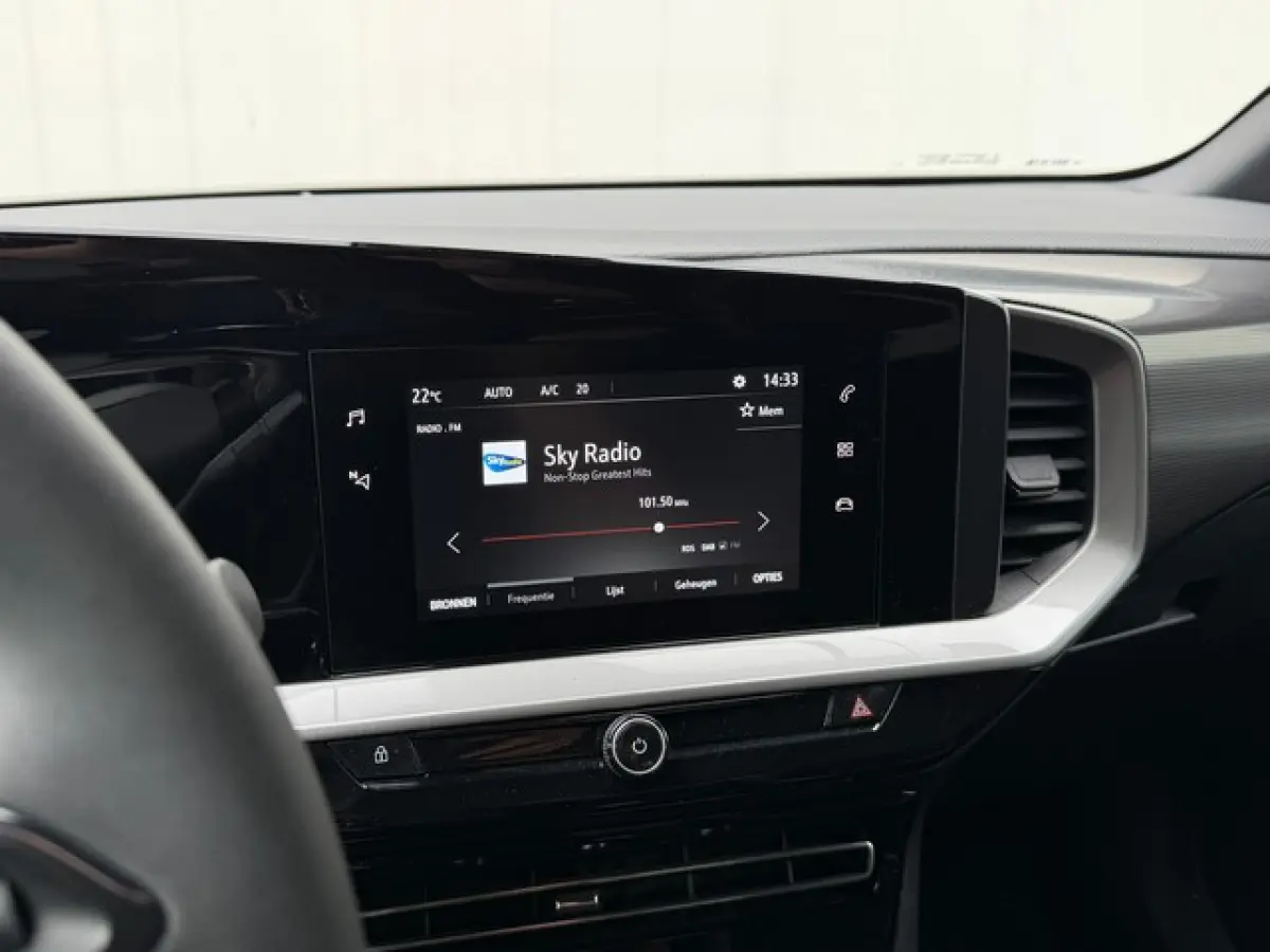 1.2 Turbo GS Line Automaat met Black Pack, Camera, CarPlay, Climate Controle