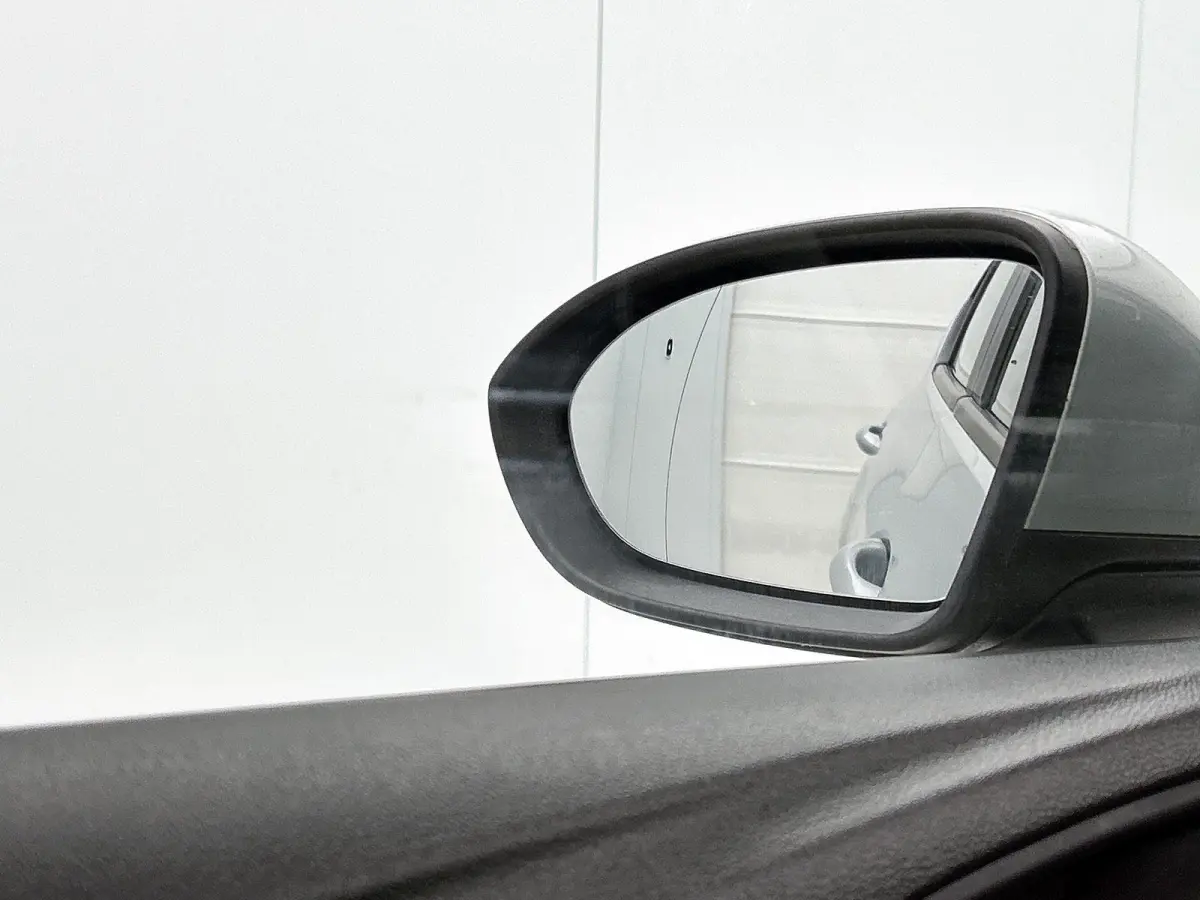 1.2 Business Edition | Cruise control | Achteruitrijcamera | Apple carplay / Android auto