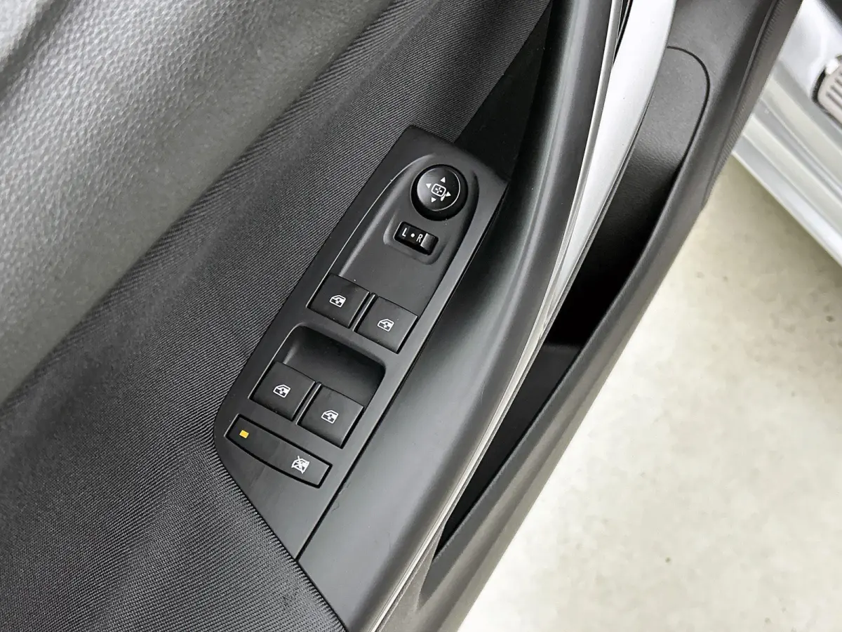 1.2 Business Edition | Cruise control | Achteruitrijcamera | Apple carplay / Android auto