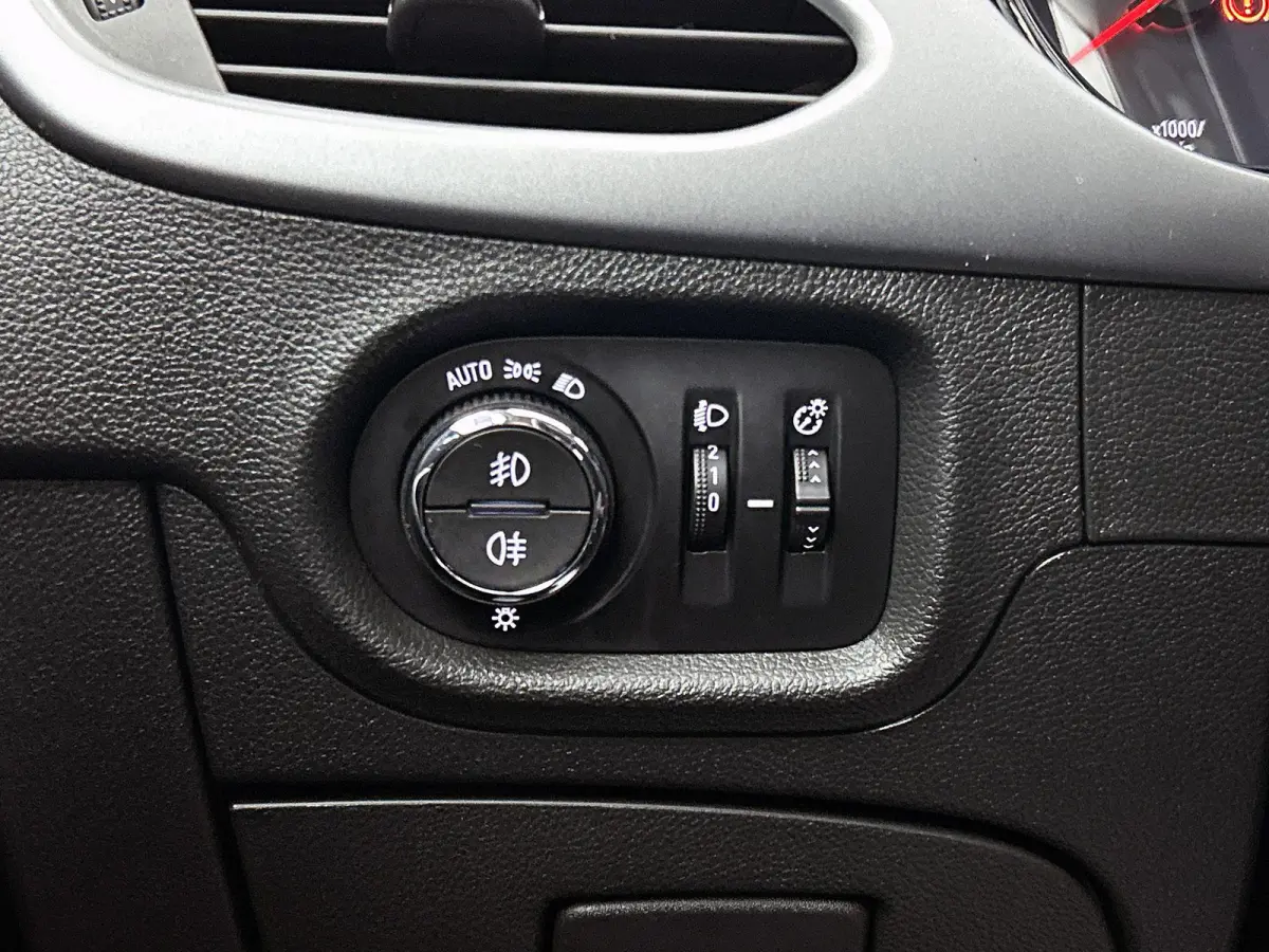 1.2 Business Edition | Cruise control | Achteruitrijcamera | Apple carplay / Android auto