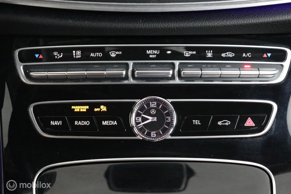 E350 e 286Pk Plug-in hydride | Gereviseerde accu | Luchtvering | Ambient Light | PDC V&A | Led verlichting | Bruin-leder | Essenhout | DEALER-STAAT
