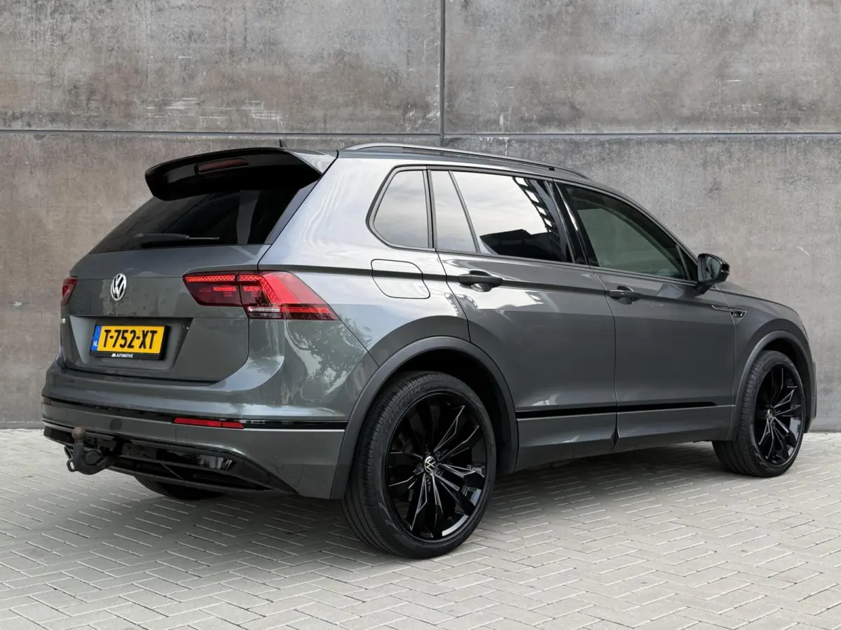 1.5 TSI ACT Highline Business R | Trekhaak | Adaptieve Cruise | CarPlay | Full LED | APK 09-2027 |