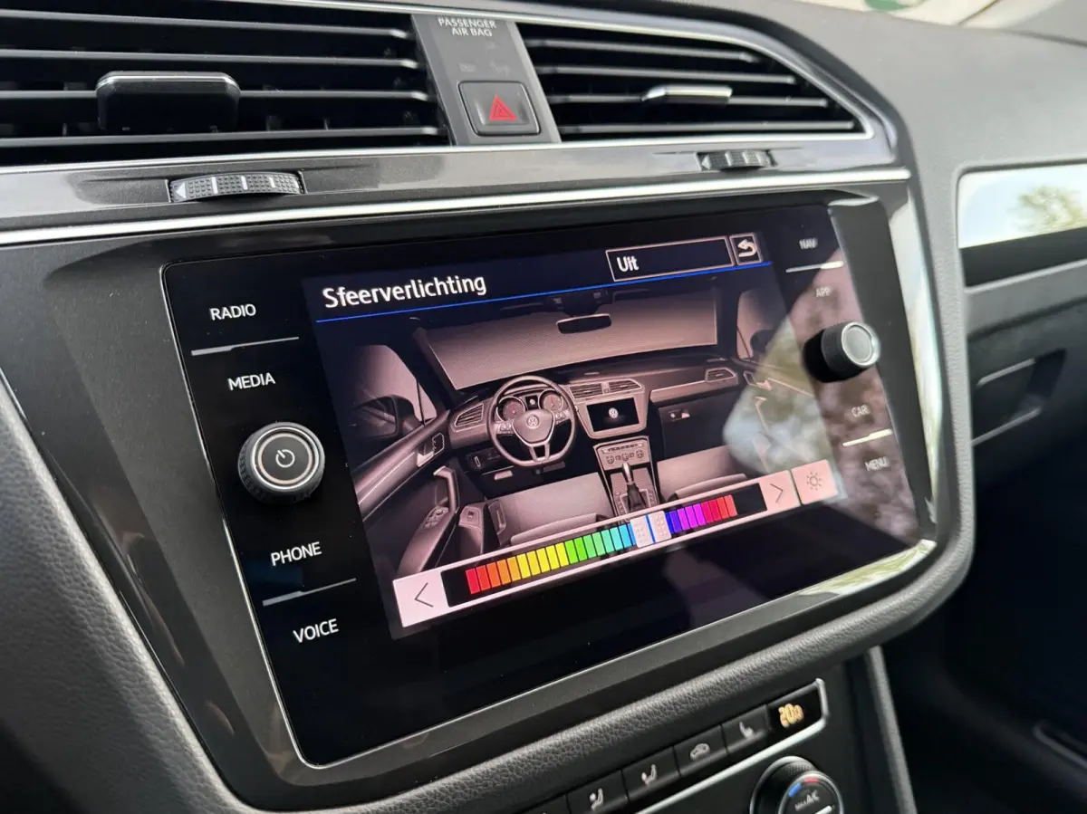 1.5 TSI ACT Highline Business R | Trekhaak | Adaptieve Cruise | CarPlay | Full LED | APK 09-2027 |