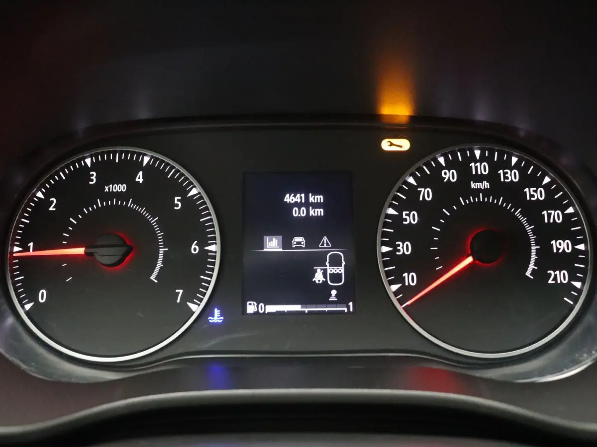 1.0 TCe 90 Expression | Airco | Achteruitrijcamera | Multimediasysteem | Slechts 4641KM! |