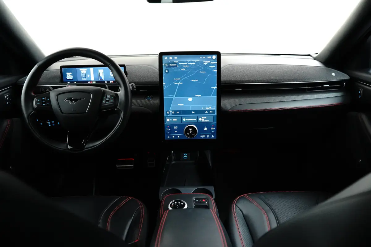 Extended Range AWD 98KWh 351pk | Afn. Trekhaak | Panoramadak | B&O Audio | Matrix Led | Full Options