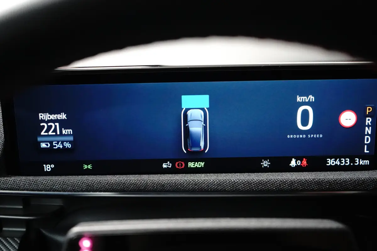 Extended Range AWD 98KWh 351pk | Afn. Trekhaak | Panoramadak | B&O Audio | Matrix Led | Full Options
