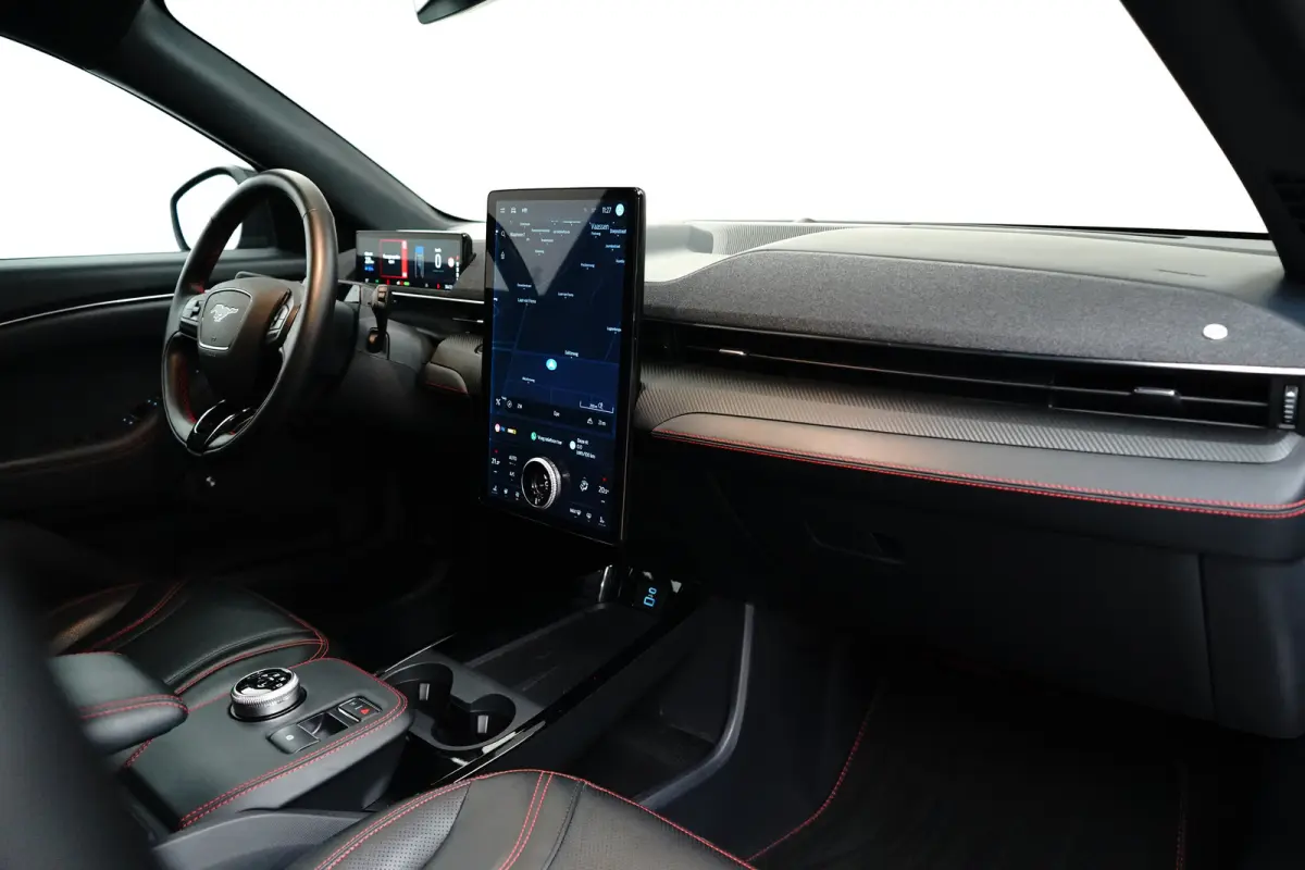 Extended Range AWD 98KWh 351pk | Afn. Trekhaak | Panoramadak | B&O Audio | Matrix Led | Full Options