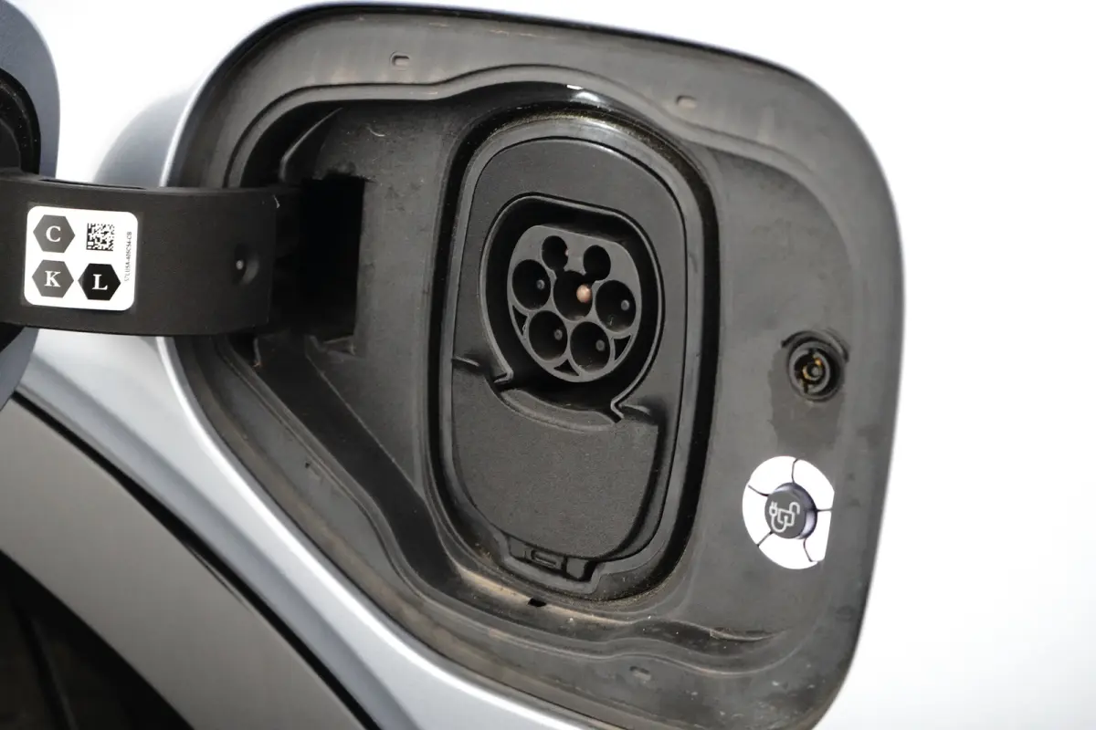 Extended Range AWD 98KWh 351pk | Afn. Trekhaak | Panoramadak | B&O Audio | Matrix Led | Full Options
