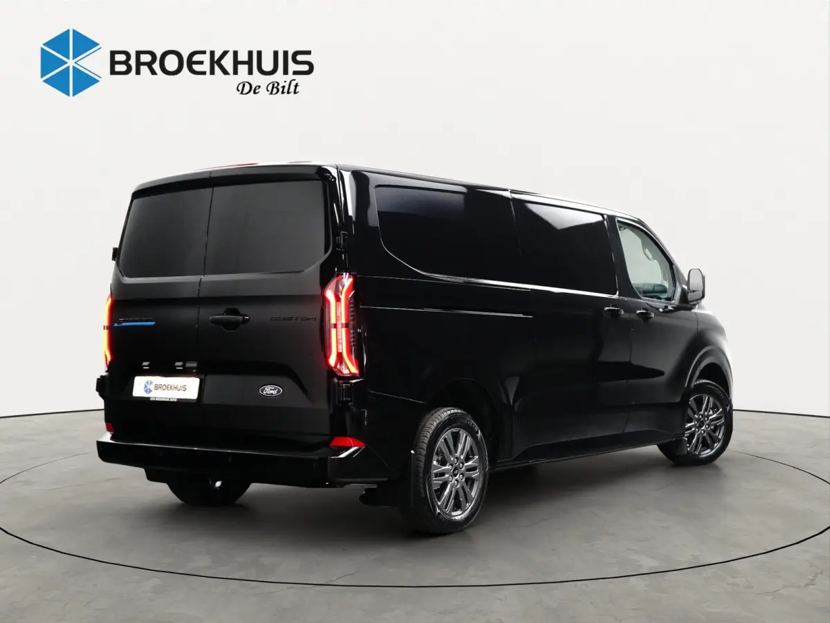 340 L2H1 Limited 71 kWh | NIEUWE BUS! | DIRECT RIJDEN! | STOELVERWARMING | CRUISE | CAMERA | PAK SENS V+A | APPLE CARPLAY/ANDROID AUTO | LED
