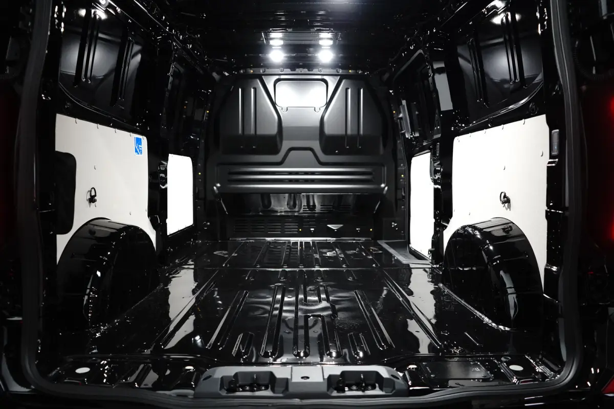 340 L2H1 Limited 71 kWh | NIEUWE BUS! | DIRECT RIJDEN! | STOELVERWARMING | CRUISE | CAMERA | PAK SENS V+A | APPLE CARPLAY/ANDROID AUTO | LED