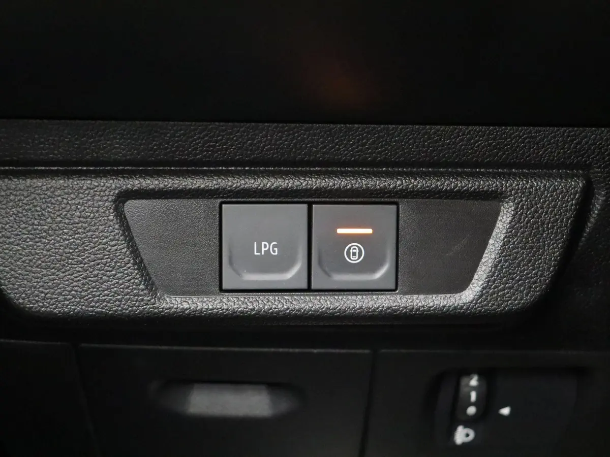 1.0 TCe 100 ECO-G Extreme 7p. | Trekhaak | Bi-Fuel LPG | Climate Control | 1e Eigenaar! | ABD Onderhouden |