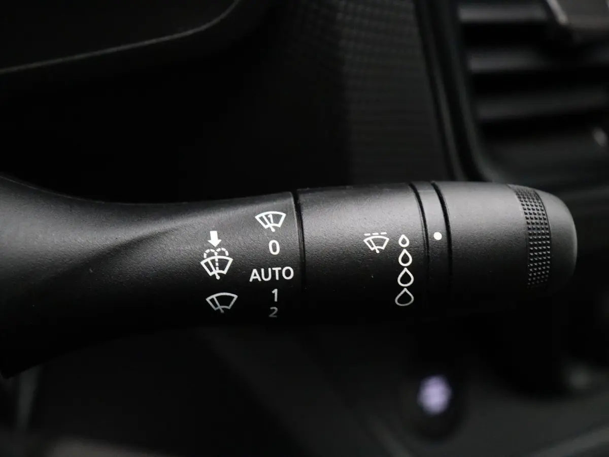 2.0 dCi 110pk T30 L2H1 Comfort | Parkeersensoren | Laadruimtebetimmering | Vierseizoensbanden | Navigatie |