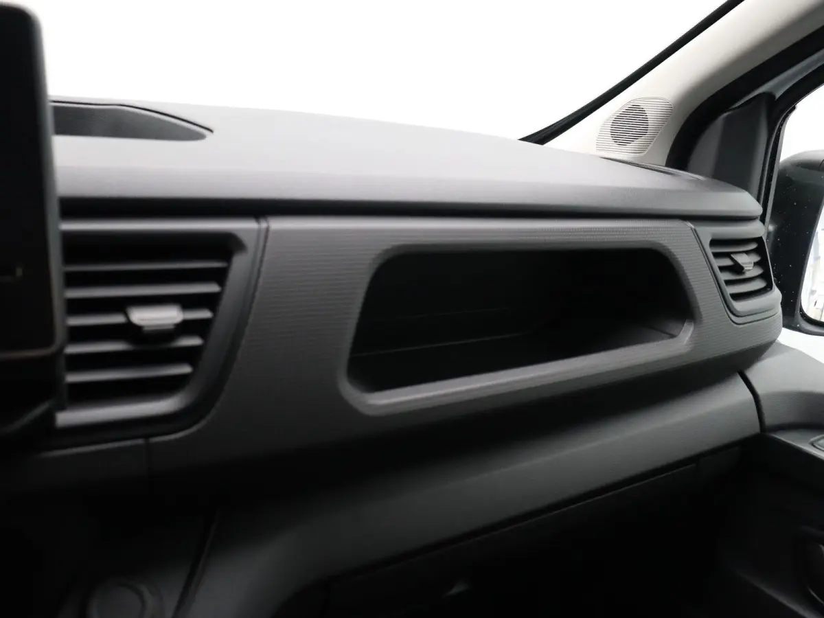 2.0 dCi 110pk T30 L2H1 Comfort | Parkeersensoren | Laadruimtebetimmering | Vierseizoensbanden | Navigatie |