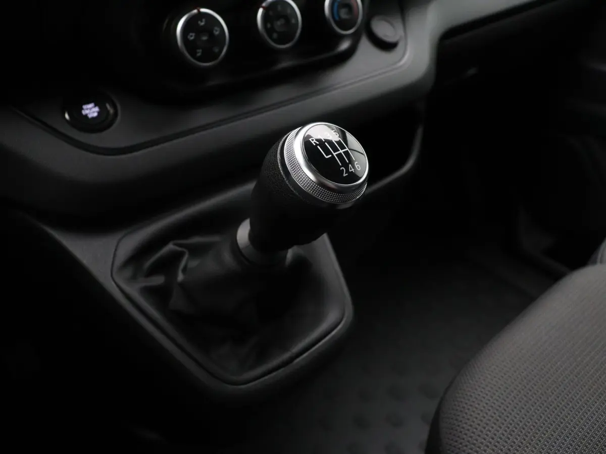2.0 dCi 110pk T30 L2H1 Comfort | Parkeersensoren | Laadruimtebetimmering | Vierseizoensbanden | Navigatie |