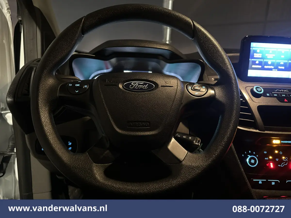 1.5 EcoBlue 100pk L2H1 Euro6 Airco | Camera | Navigatie | Apple Carplay | Stoelverwarming Verwarmde voorruit, Parkeersensoren