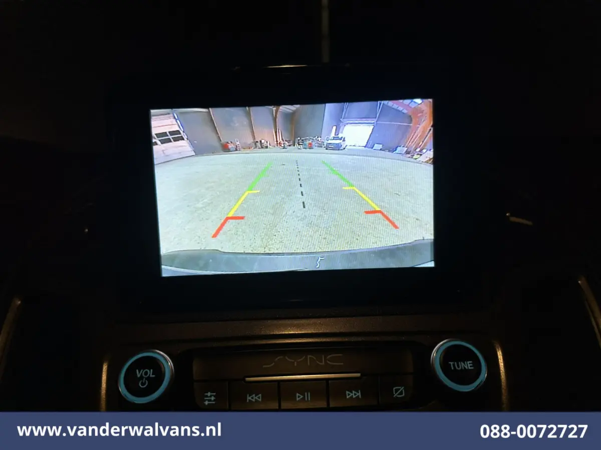 1.5 EcoBlue 100pk L2H1 Euro6 Airco | Camera | Navigatie | Apple Carplay | Stoelverwarming Verwarmde voorruit, Parkeersensoren