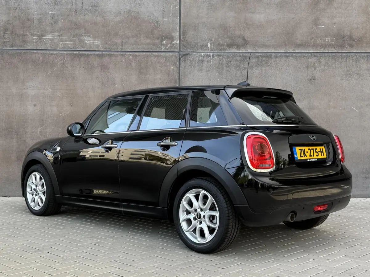 1.5 One Pepper | CarPlay | 1ste eigenaar | Dealer onderhouden | Parkeersensoren | Climate control |