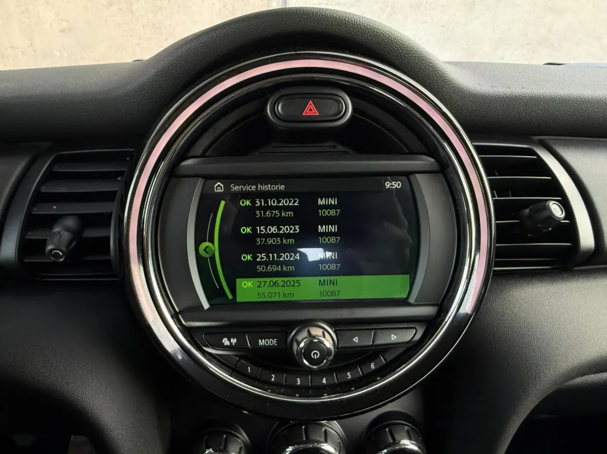 1.5 One Pepper | CarPlay | 1ste eigenaar | Dealer onderhouden | Parkeersensoren | Climate control |
