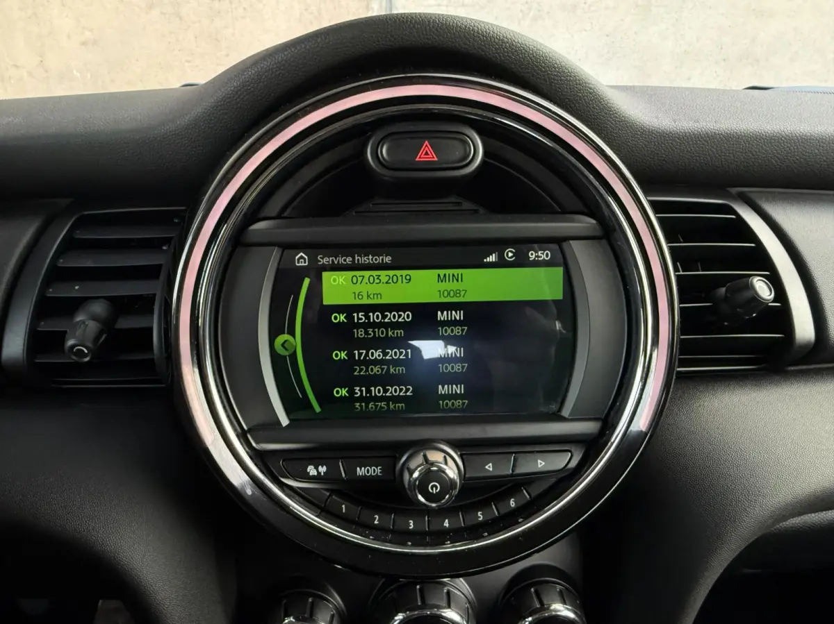 1.5 One Pepper | CarPlay | 1ste eigenaar | Dealer onderhouden | Parkeersensoren | Climate control |