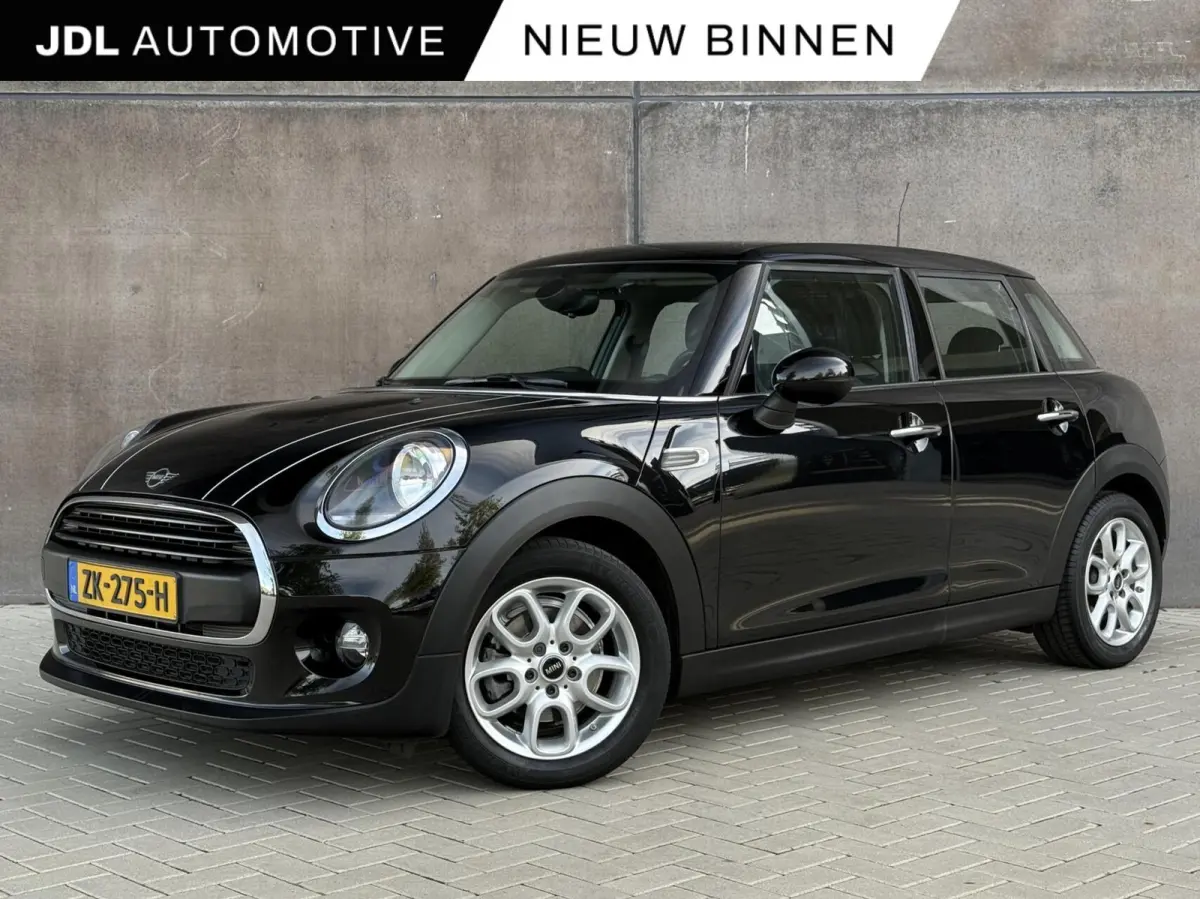 1.5 One Pepper | CarPlay | 1ste eigenaar | Dealer onderhouden | Parkeersensoren | Climate control |